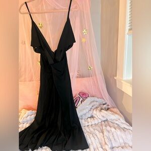 👠 Black Noir Maxi Dress - Minimalist Spring/Summer Fashion - EUC